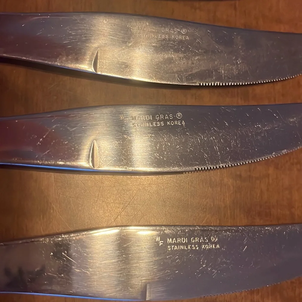Washington Forge Mardi Gras Black Stainless knives 4 Silverware flatware‎